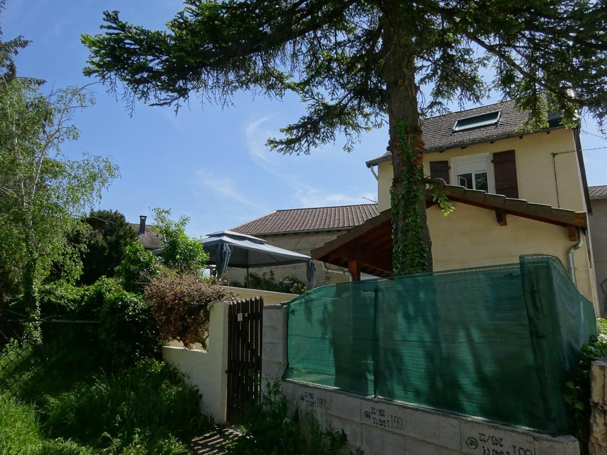 Gite Des Pleiades Villemoirieu 外观 照片